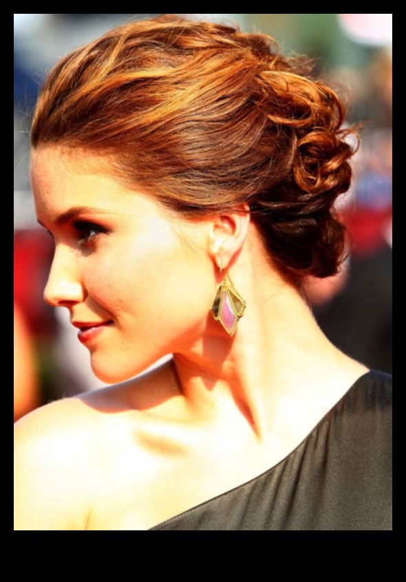 أنماط مثيرة تضفي الدفء على الحفلة من خلال تسريحات الشعر الساخنة والعصرية 2 أنماط مذهلة: قم بتسخين الحفلة بتسريحات الشعر الساخنة والعصرية