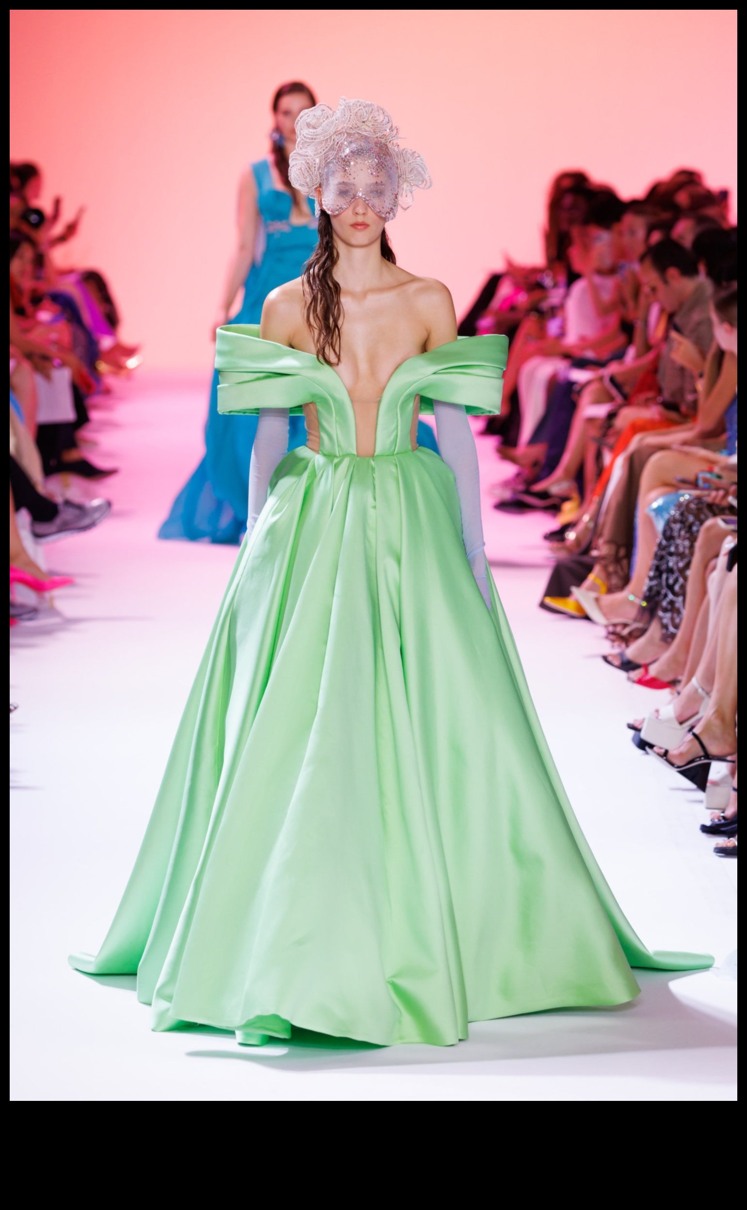 خيال المدرج: مشاهد تشبه الحلم في تصوير الأزياء المميزة