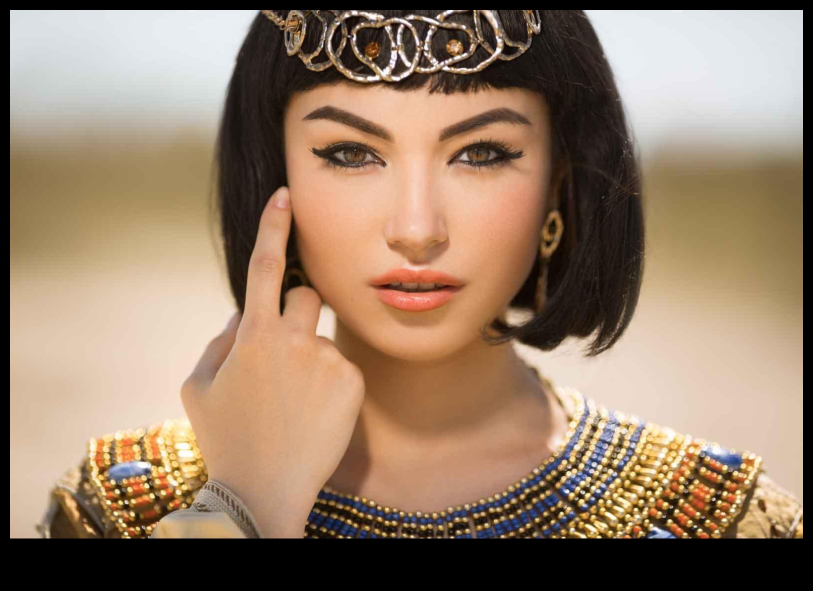 اتجاهات لون الشعر عبر العقود: رحلة ريترو