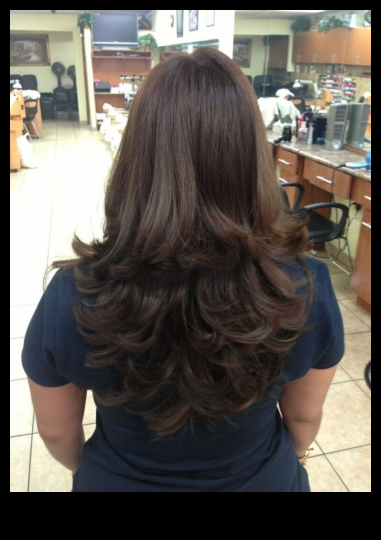 الكمال المتتالي: تسريحات الشعر الطويلة لحضور مذهل